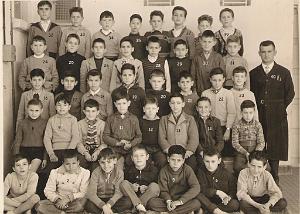 ECOLE DE LA CITE PETIT GARCONS 19XX CM2 N01 M. DE LA CRUZ